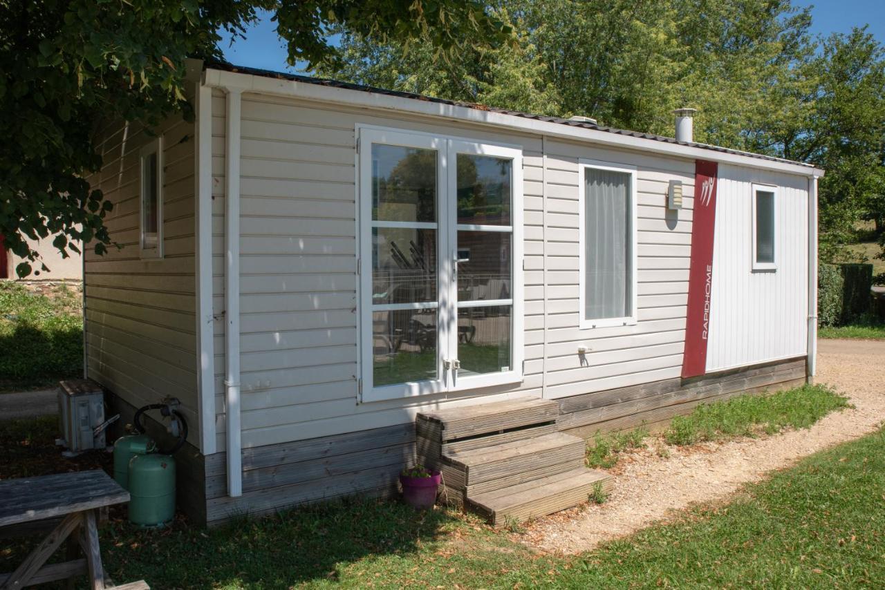 Camping Du Sevron Saint-Etienne-du-Bois  Esterno foto