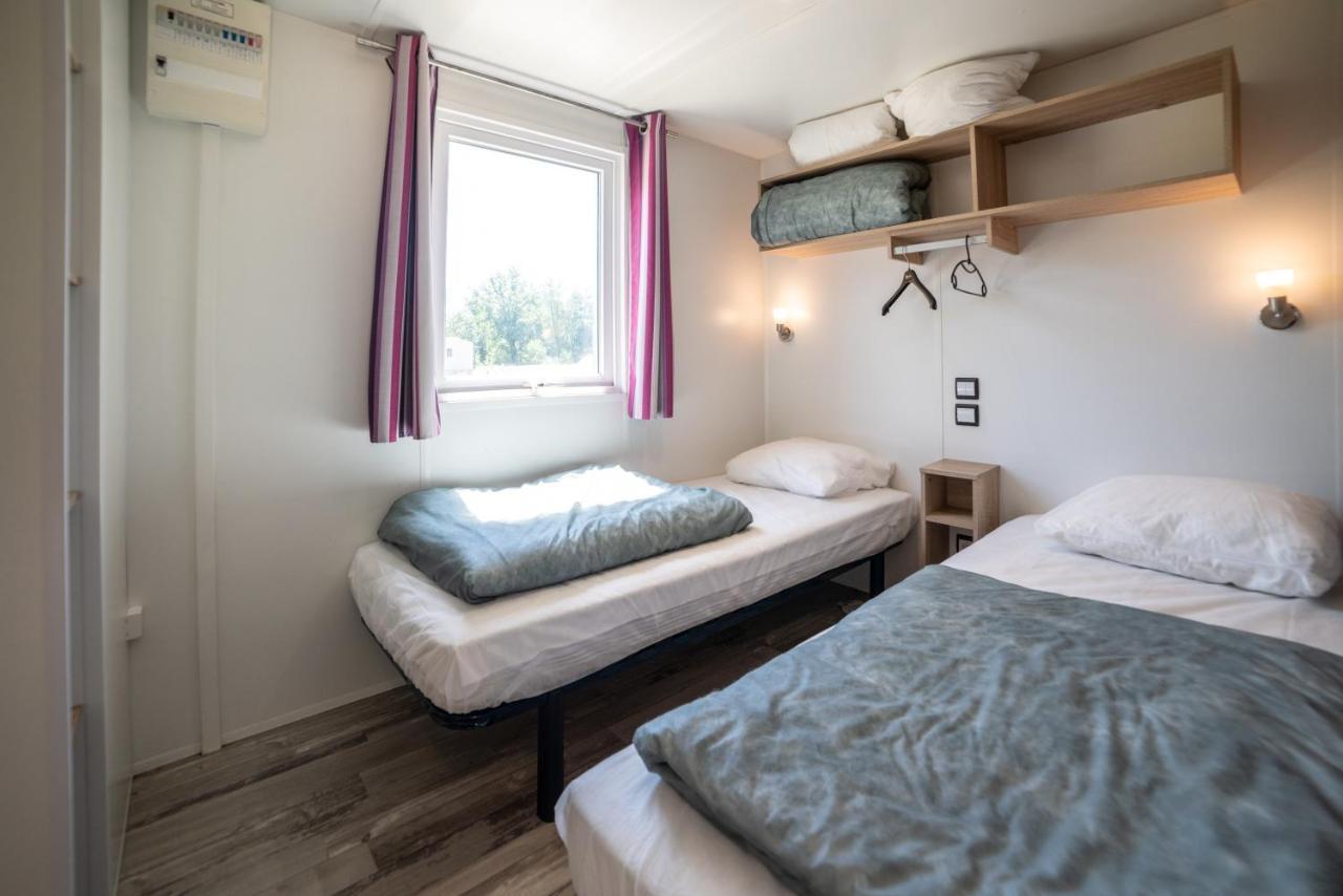 Camping Du Sevron Saint-Etienne-du-Bois  Esterno foto