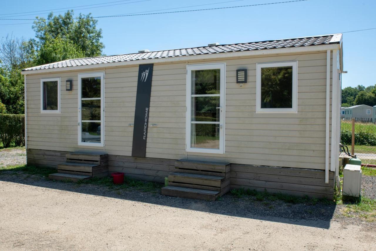Camping Du Sevron Saint-Etienne-du-Bois  Esterno foto